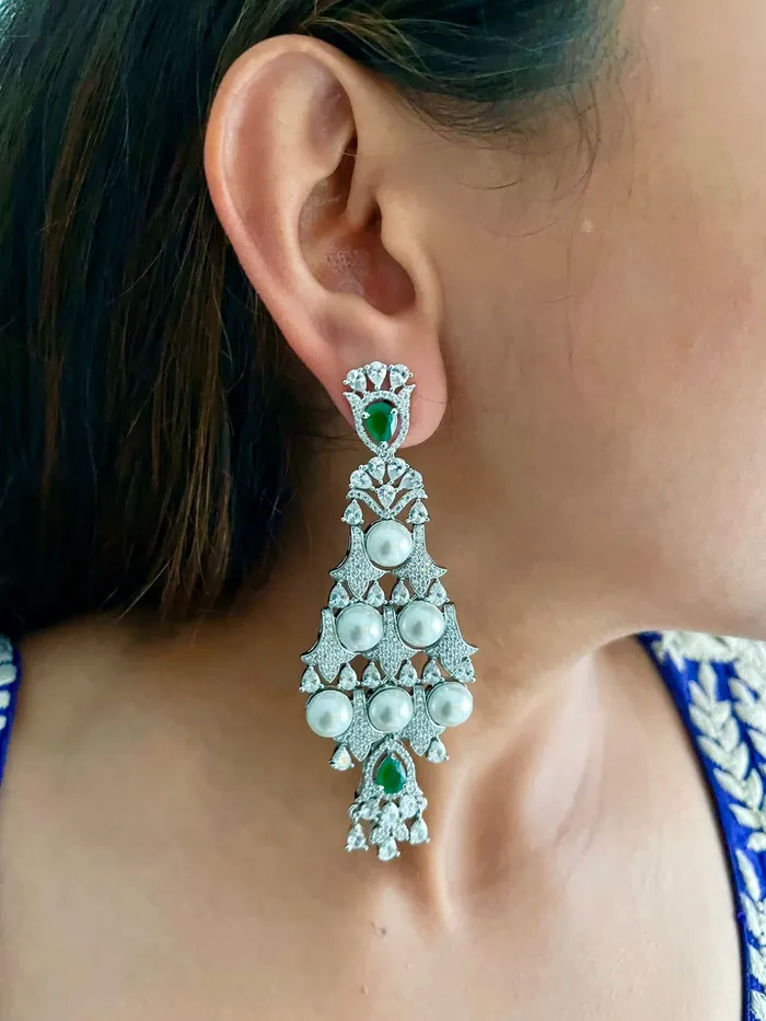 PRERTO ECOMMERCE PRIVATE LIMITED 3 Layer Dimonte Drop Pearl Setting Emerald Necklace Set Earrings Necklace Necklaces