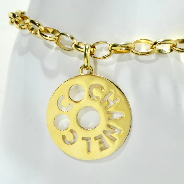 Vintage by Misty Necklaces Chanel 1970s Gold Tone Oversize Pendant Necklace
