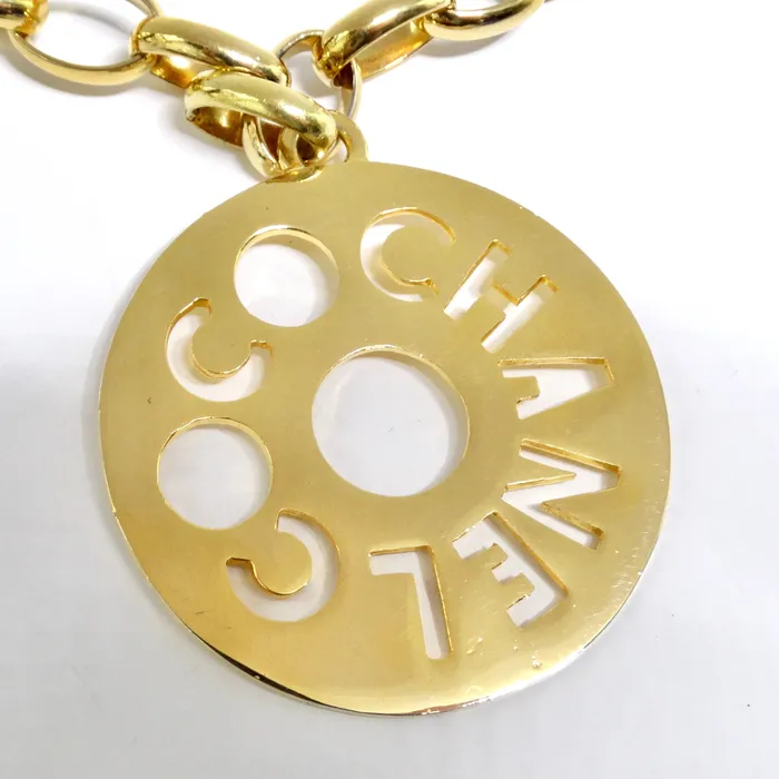 Vintage by Misty Necklaces Chanel 1970s Gold Tone Oversize Pendant Necklace
