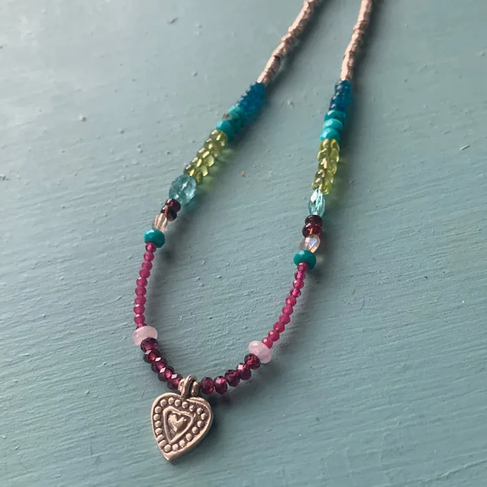 Necklaces Love Vintage Paris Bohemian Gemstone Necklace Hill Tribe Engraved Silver Heart Pendant Handmade