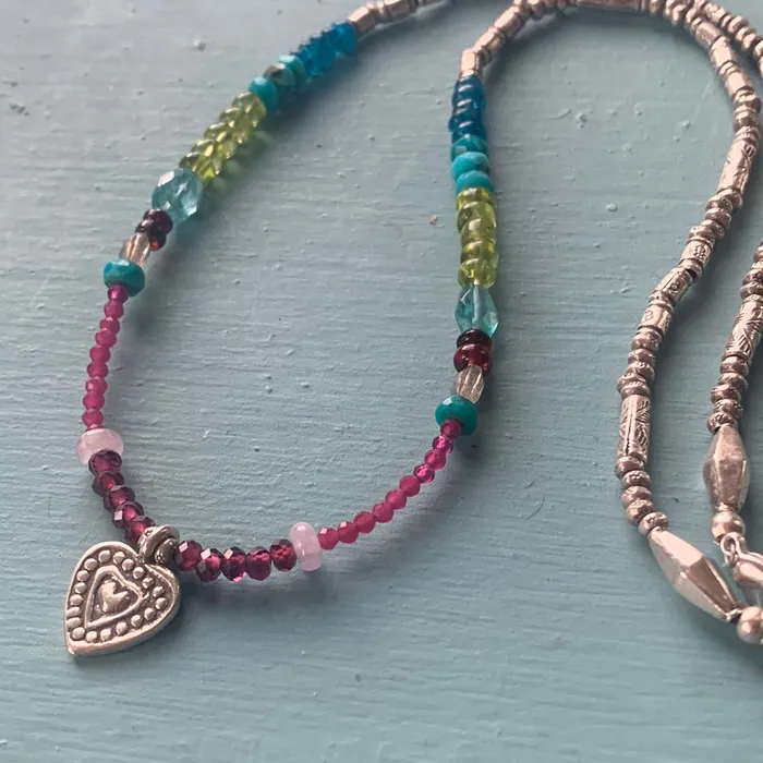 Necklaces Love Vintage Paris Bohemian Gemstone Necklace Hill Tribe Engraved Silver Heart Pendant Handmade