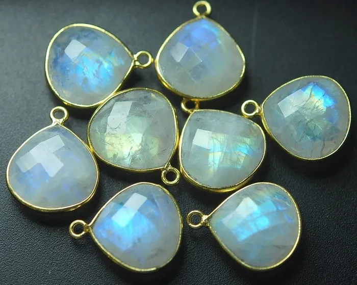 925 Sterling SilverVermeil Rainbow Moonstone Faceted Heart Shape Pendant 2 Piece Of 19mm Approx Beads Supplies USA Necklaces 925 Sterling SilverVermeil Rainbow Moonstone Faceted Heart Shape Pendant 2 Piece Of 19mm Approx Beads Supplies USA Necklaces