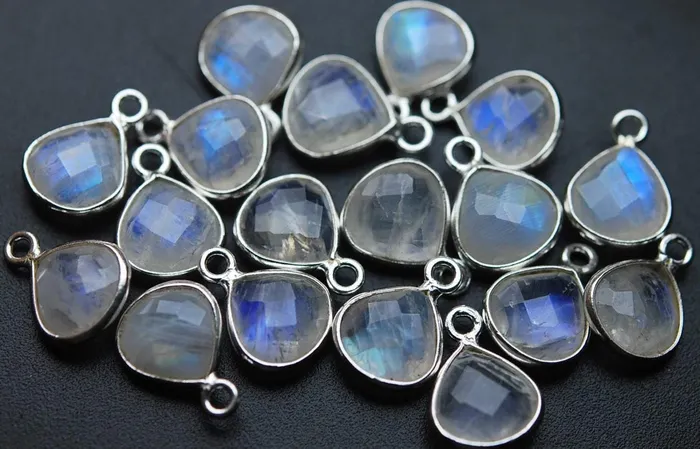 925 Sterling SilverRainbow Moonstone Faceted Heart Shape Pendant 6 Piece Of 15mm Approx Beads Supplies USA Necklaces