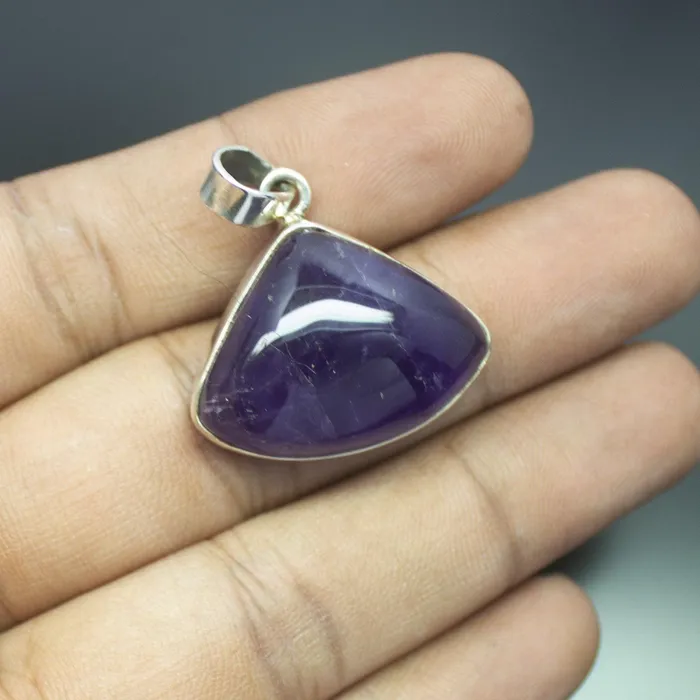 Christmas Gift 10g Totally Handmade Natural Purple Amethyst Trillion Shape 925 Sterling Silver Pendant Beads Supplies USA Necklaces Christmas Gift 10g Totally Handmade Natural Purple Amethyst Trillion Shape 925 Sterling Silver Pendant Beads Supplies USA Necklaces