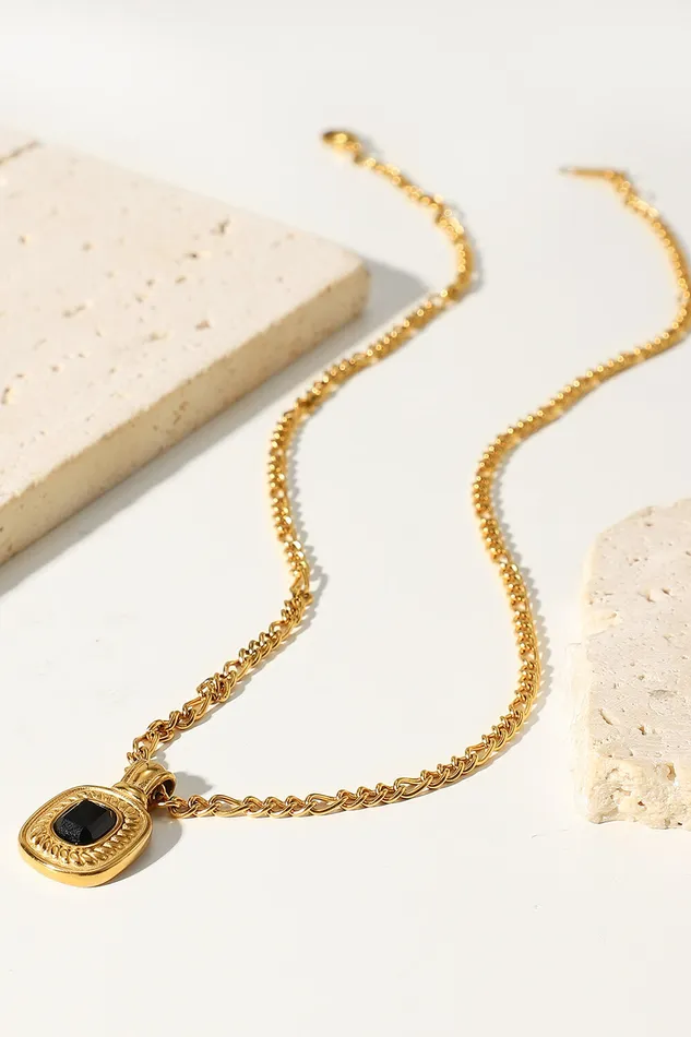Trendsi Necklaces 18K Gold Plated Inlaid Rhinestone Pendant Necklace