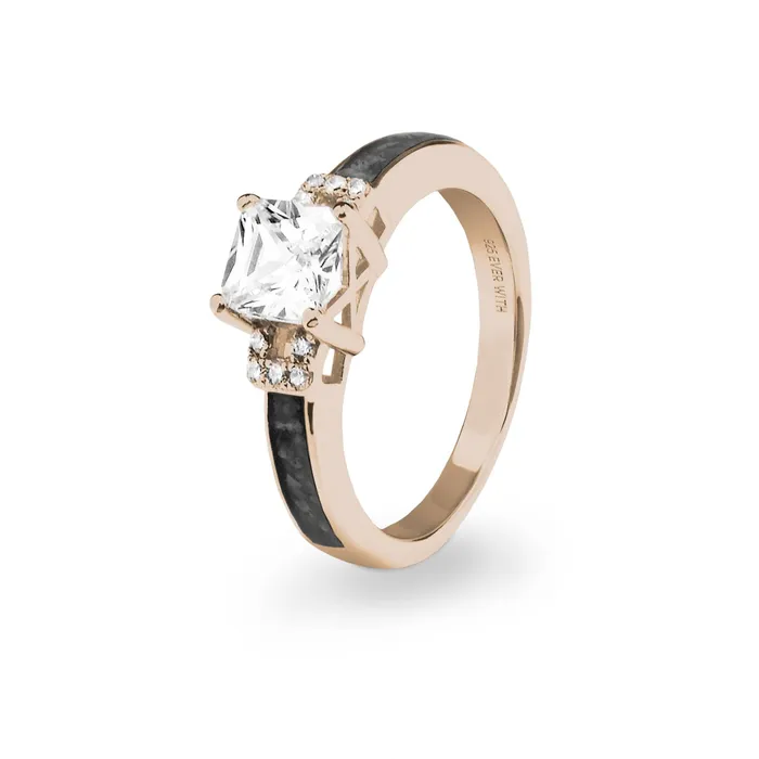EverWith Rings EverWith Ladies Honor Memorial Ashes Ring with Fine Crystals