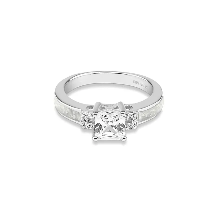 EverWith Rings EverWith Ladies Honor Memorial Ashes Ring with Fine Crystals